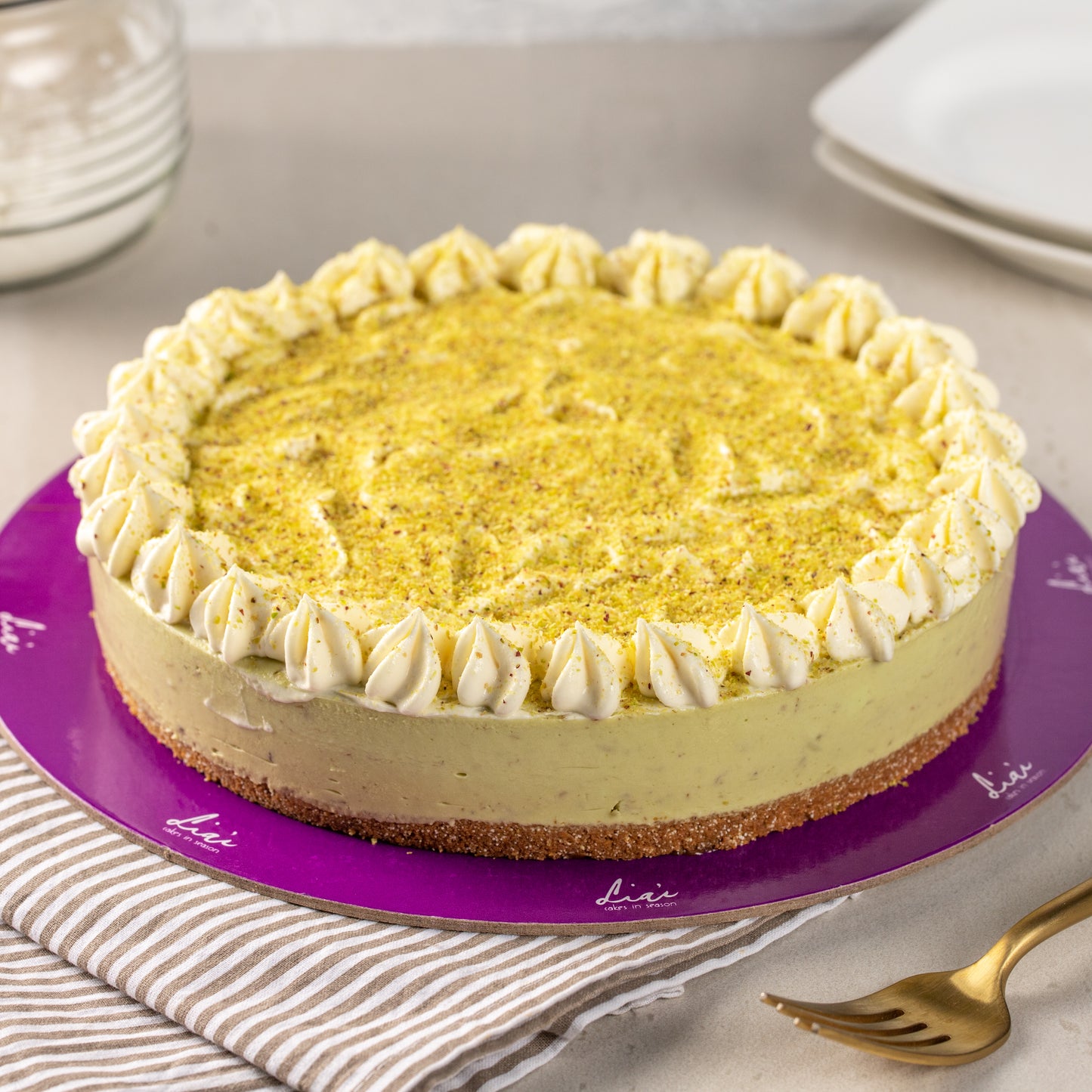 Low-Carb No-Sugar-Added Avocado Cheesecake